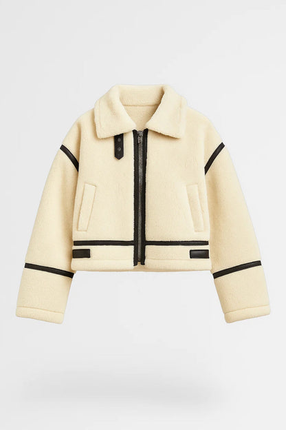 Kurzjacke | Creme mit Kontrastdetails | Warm und Stylisch
